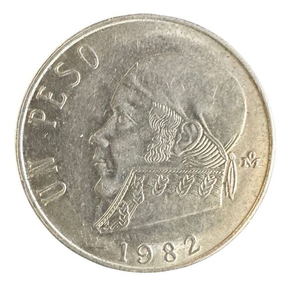 1982 Un 1 Peso Mexico Closed 8 Wide Date KM# 460 - Picture 1 of 9